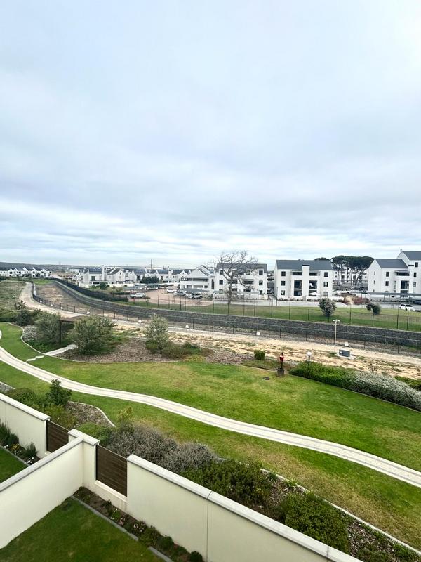 To Let 1 Bedroom Property for Rent in The Huntsman Western Cape